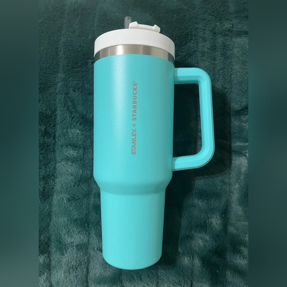 Stanley Starbucks Tiffany Blue 40 oz